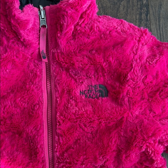 The North Face Quilted reversible Jacket in Black/Gray and Pink (defect!) - Picture 8 of 14